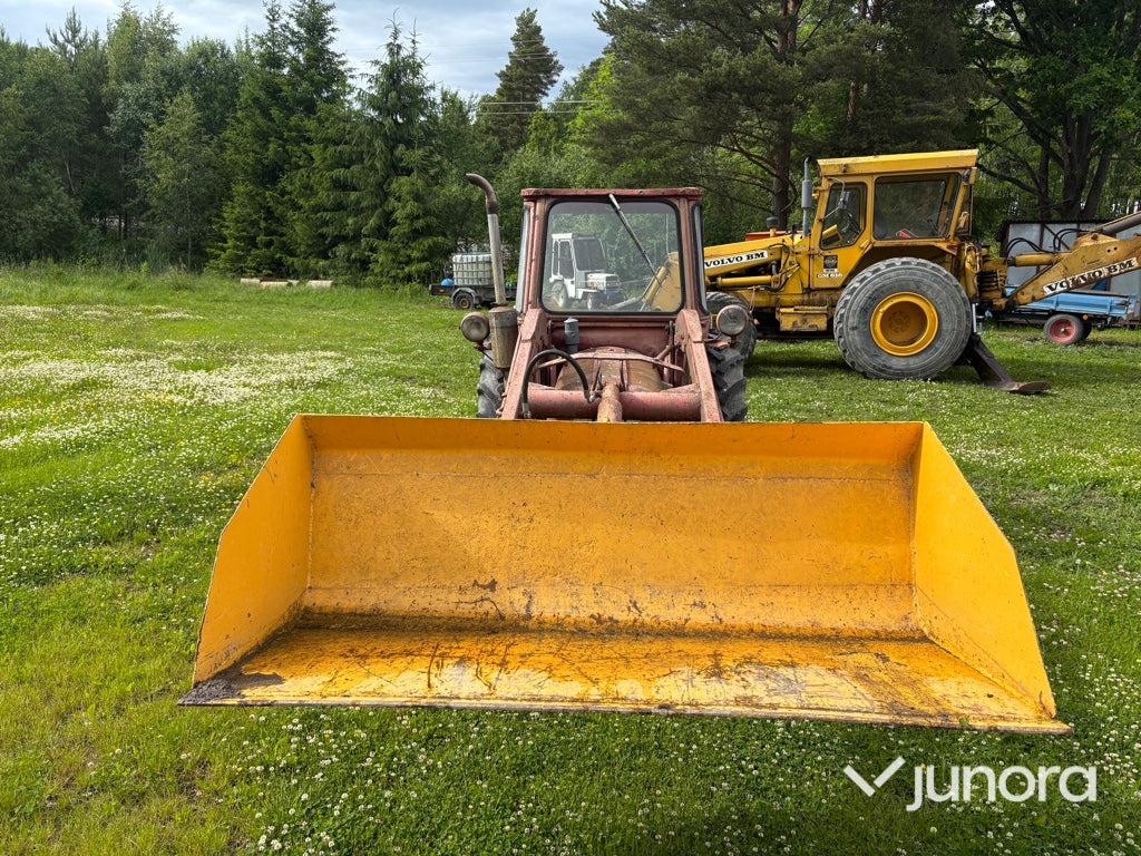 Traktor med lastare - Massey Ferguson, 35 Spec