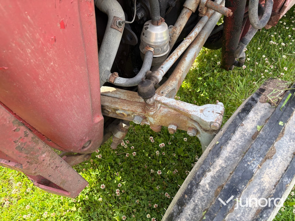 Traktor med lastare - Massey Ferguson, 35 Spec