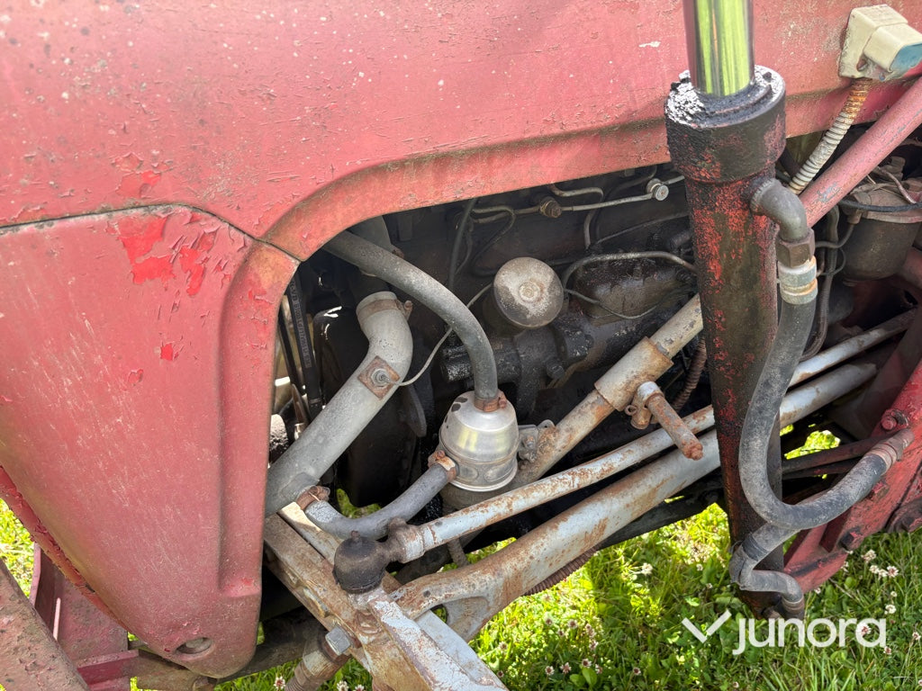 Traktor med lastare - Massey Ferguson, 35 Spec
