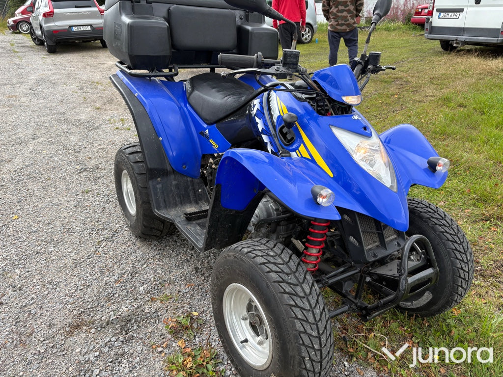 Fyrhjuling / ATV Kymco KXR 250