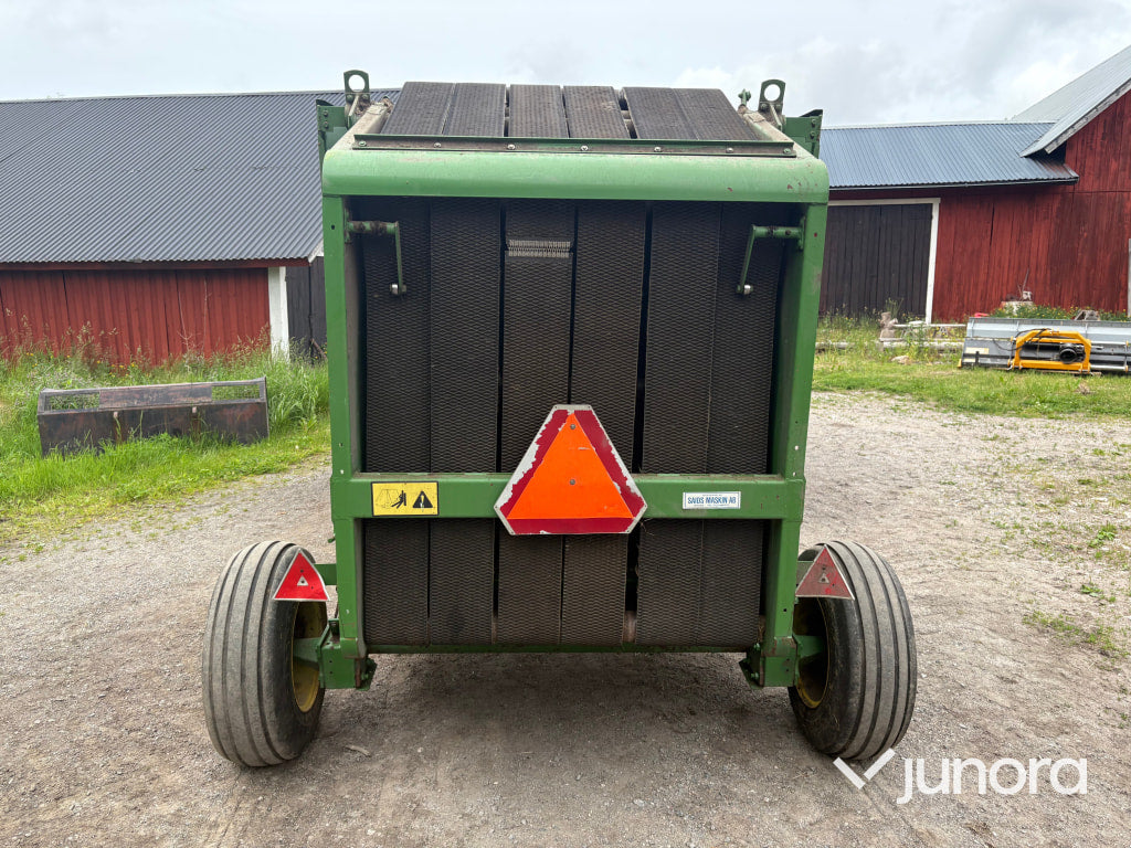 JOHN DEERE 545 Balpress