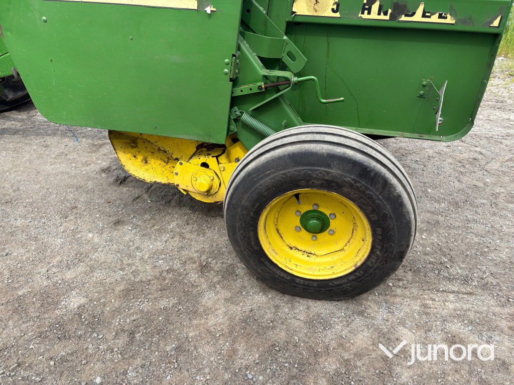 JOHN DEERE 545 Balpress