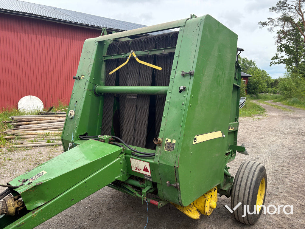 JOHN DEERE 545 Balpress