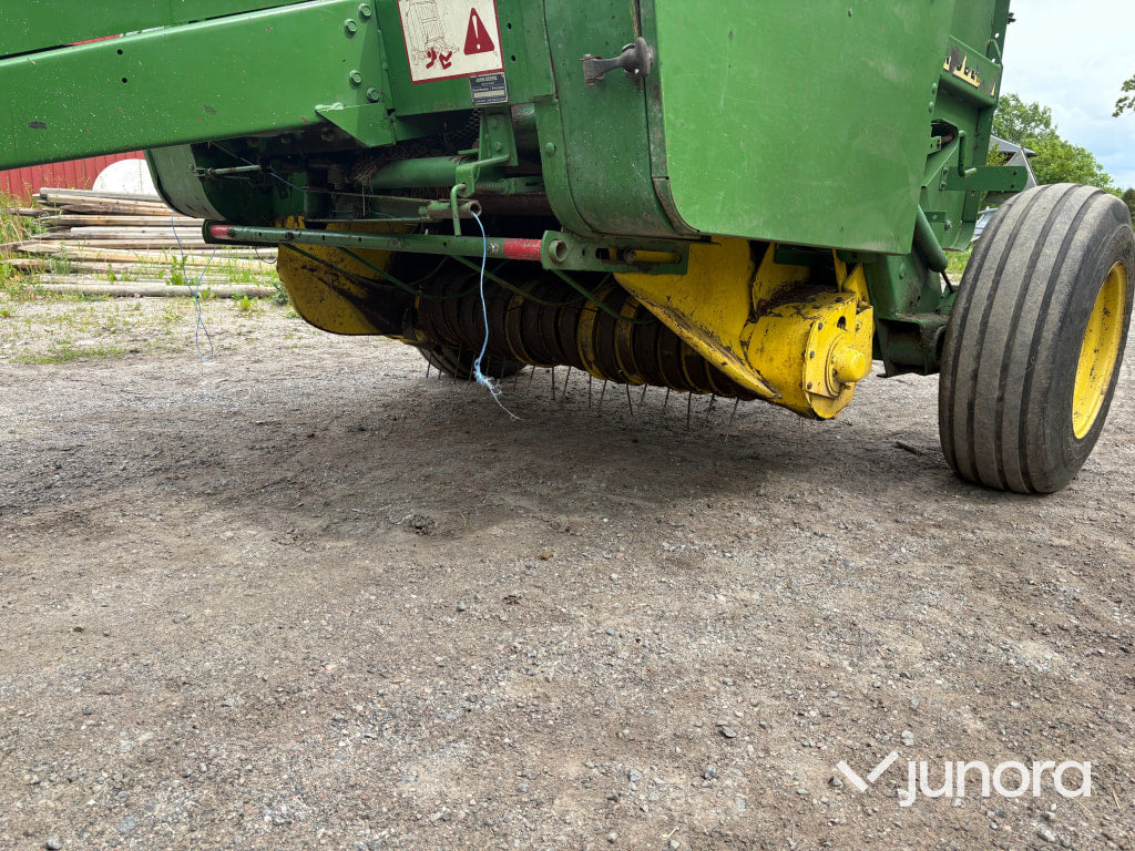 JOHN DEERE 545 Balpress
