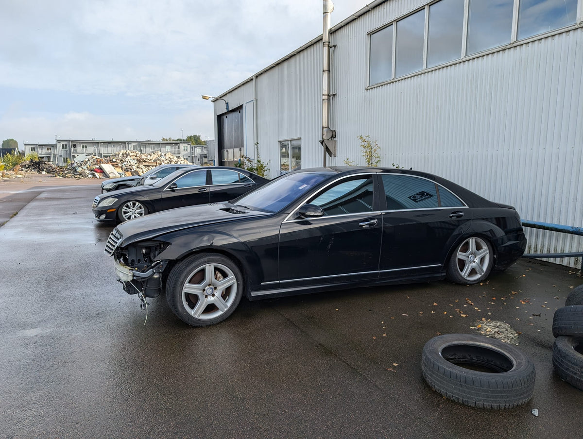 Mercedes Benz S550 AMG