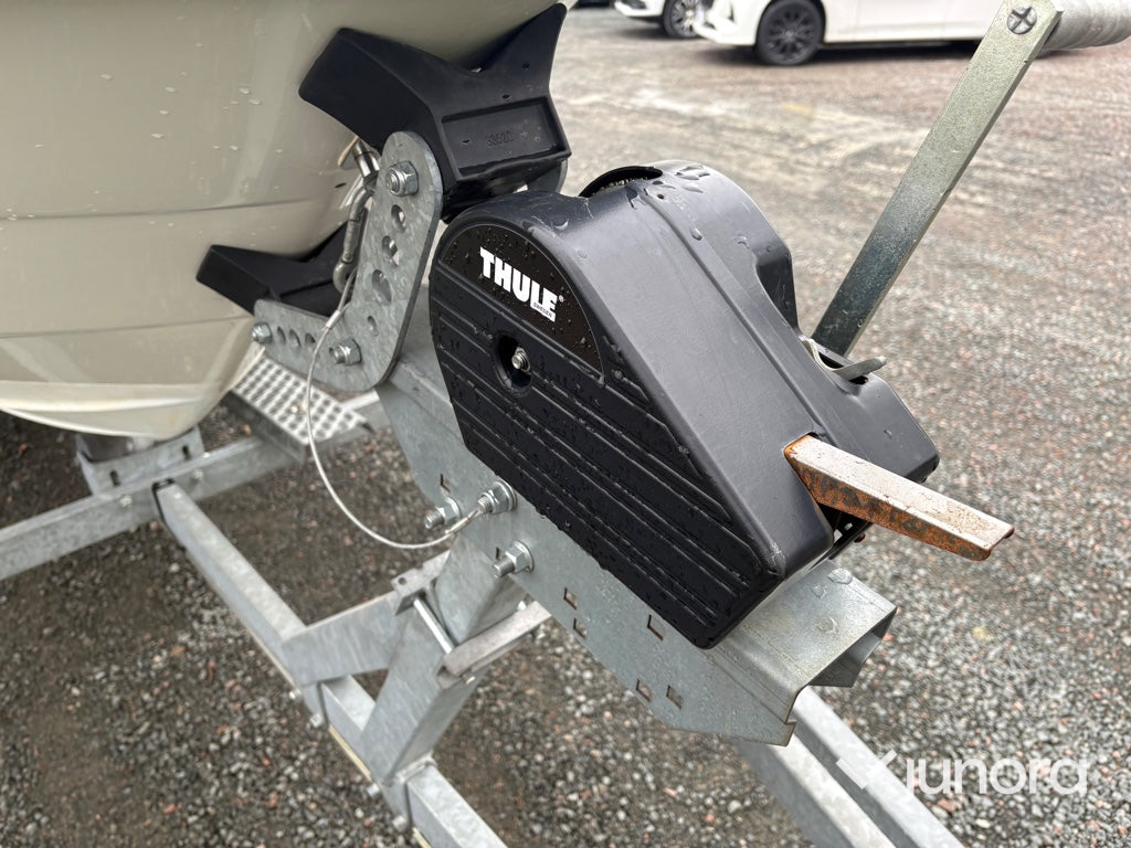 Båt med trailer - Suzuki, Lowrance HR510