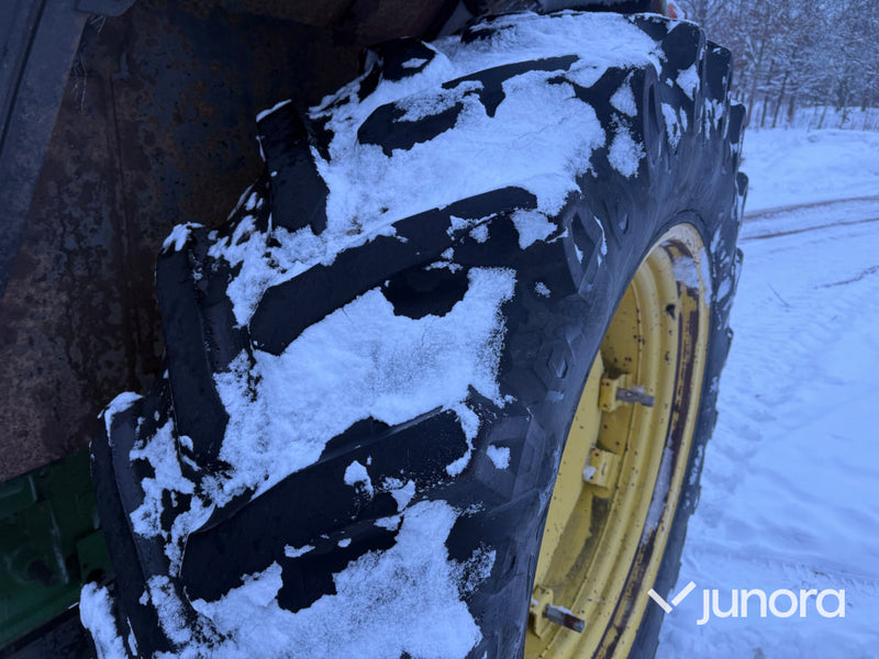 Traktor - John Deere 3040