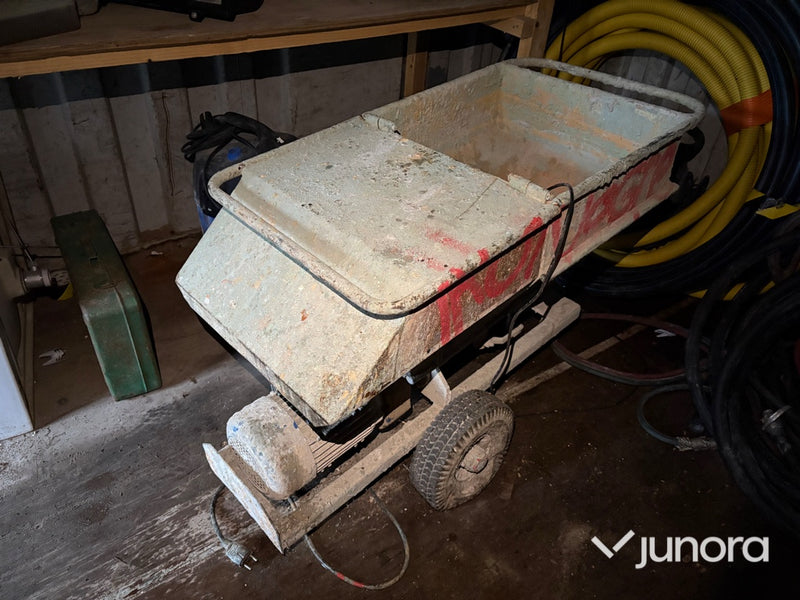 Färg- och putsspruta – Putzmeister, med kompressor och slangar