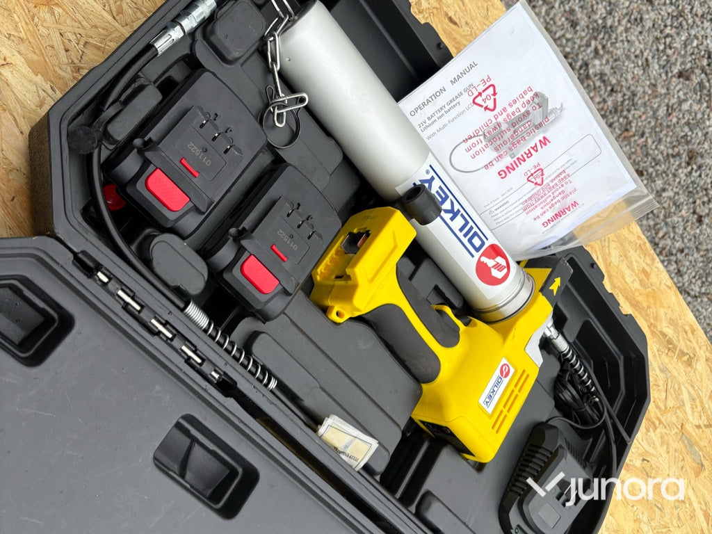 Batteridriven fettspruta – med batterier, laddare och väska