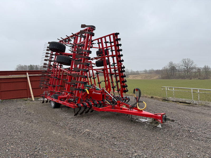 Harv Kverneland Master PRO 900
