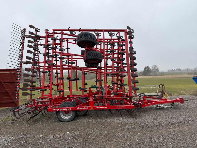 Harv Kverneland Master PRO 900