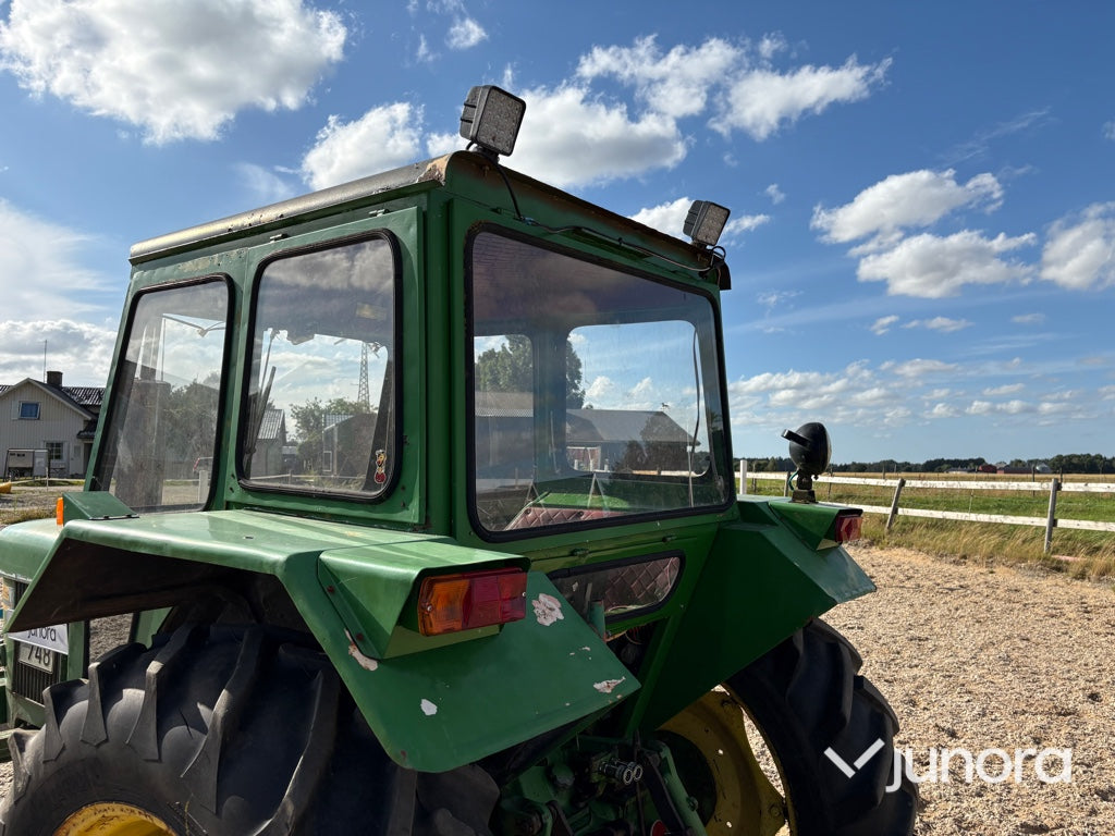 Traktor - John Deere 2020