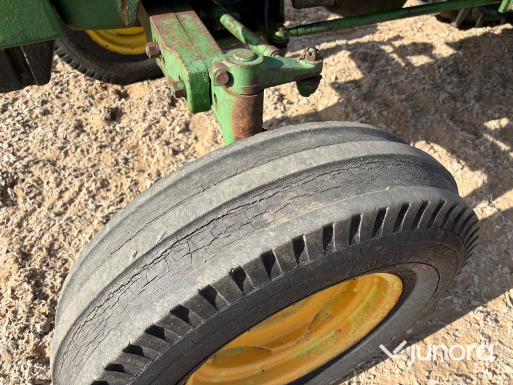 Traktor - John Deere 2020