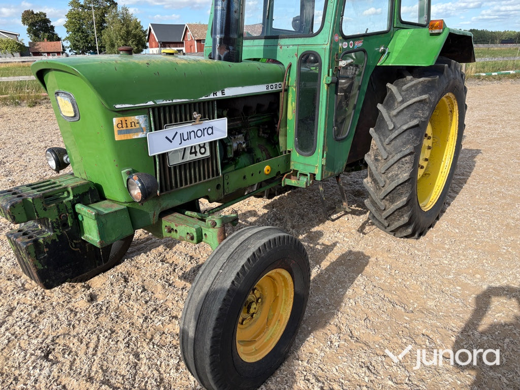 Traktor - John Deere 2020
