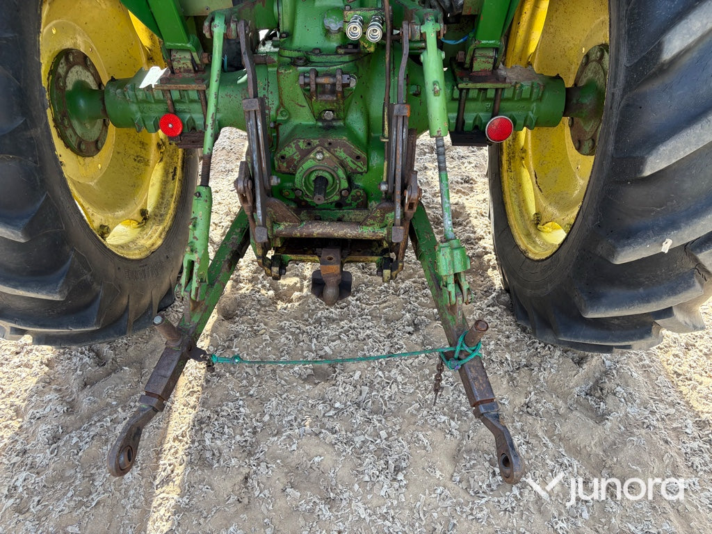 Traktor - John Deere 2020