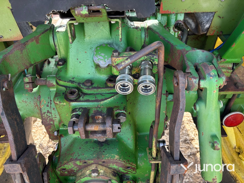 Traktor - John Deere 2020