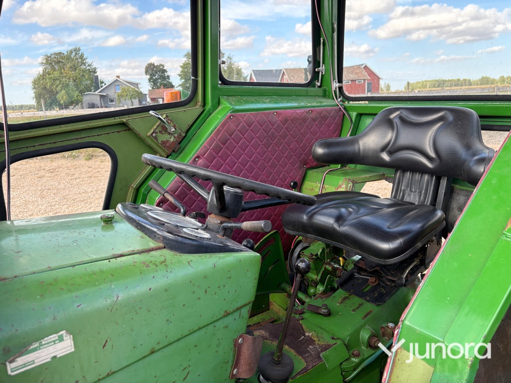 Traktor - John Deere 2020