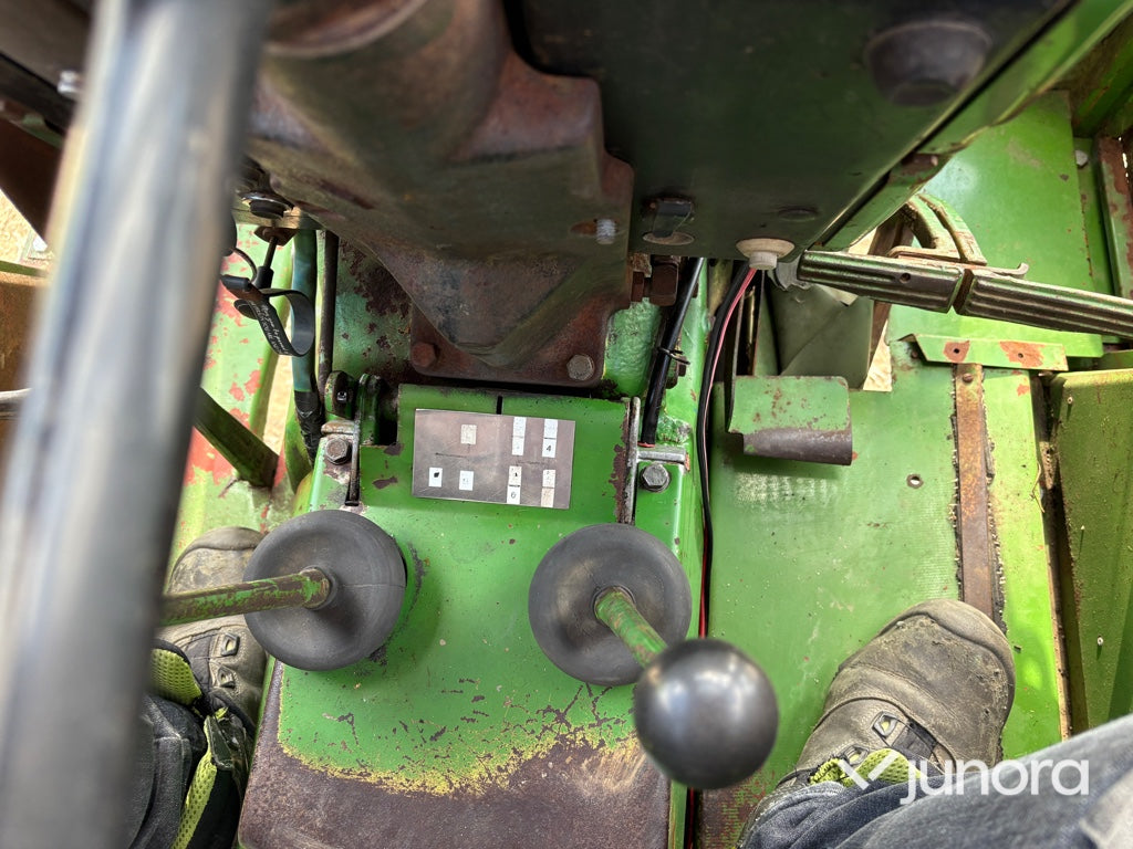 Traktor - John Deere 2020