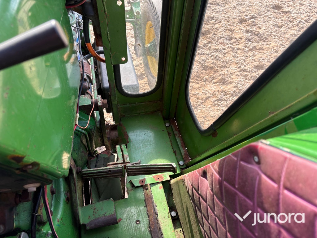 Traktor - John Deere 2020