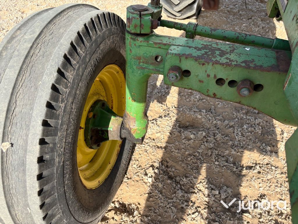 Traktor - John Deere 2020