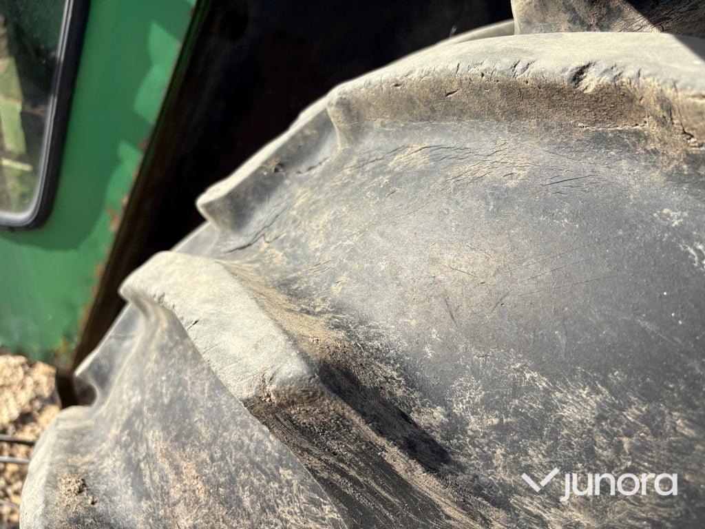 Traktor - John Deere 2020