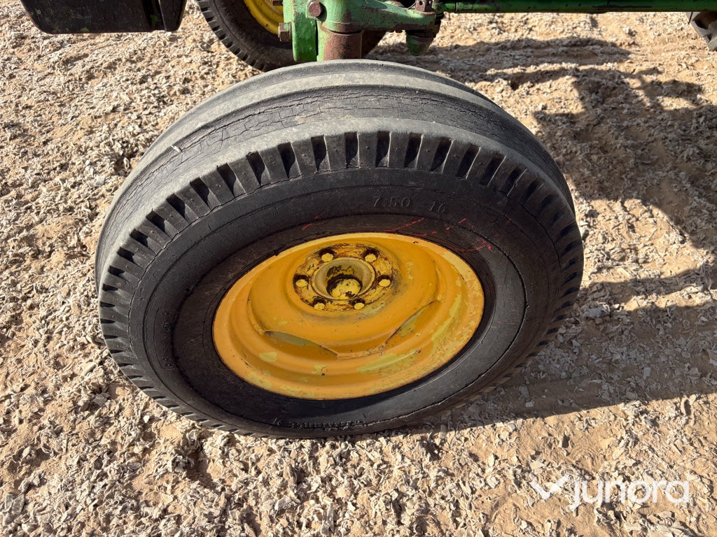 Traktor - John Deere 2020