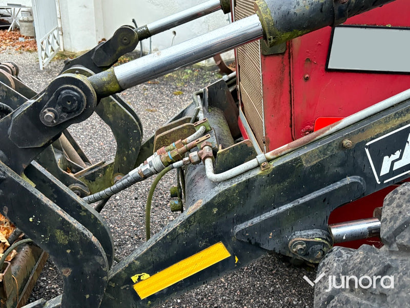 Grävlastare - Huddig, 860