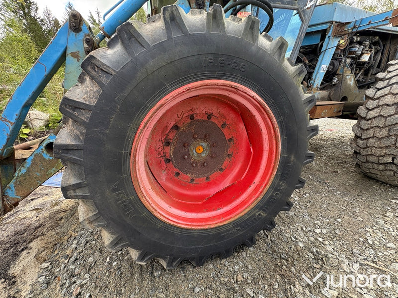 Ford Versatile 276