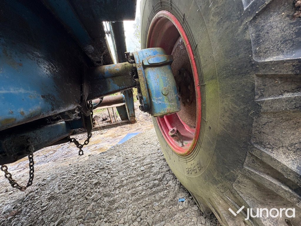 Ford Versatile 276