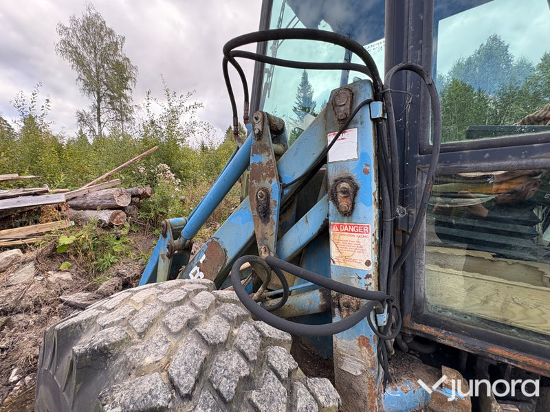 Ford Versatile 276