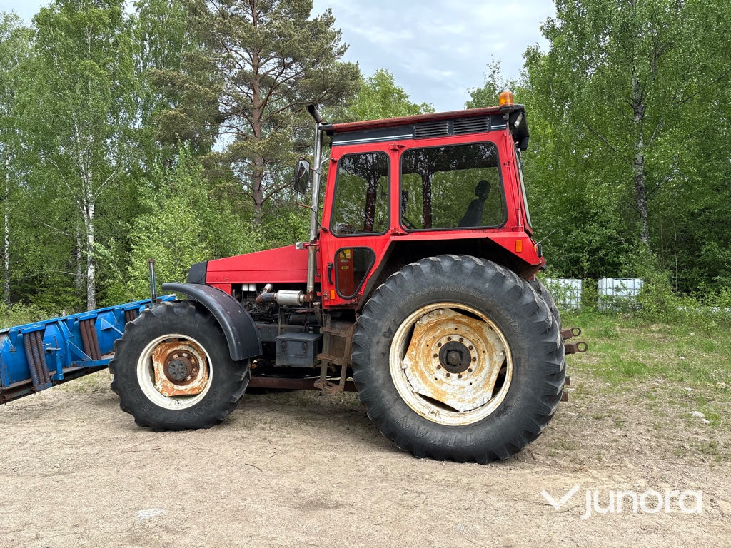 Traktor - Volvo BM, Valmet 2105