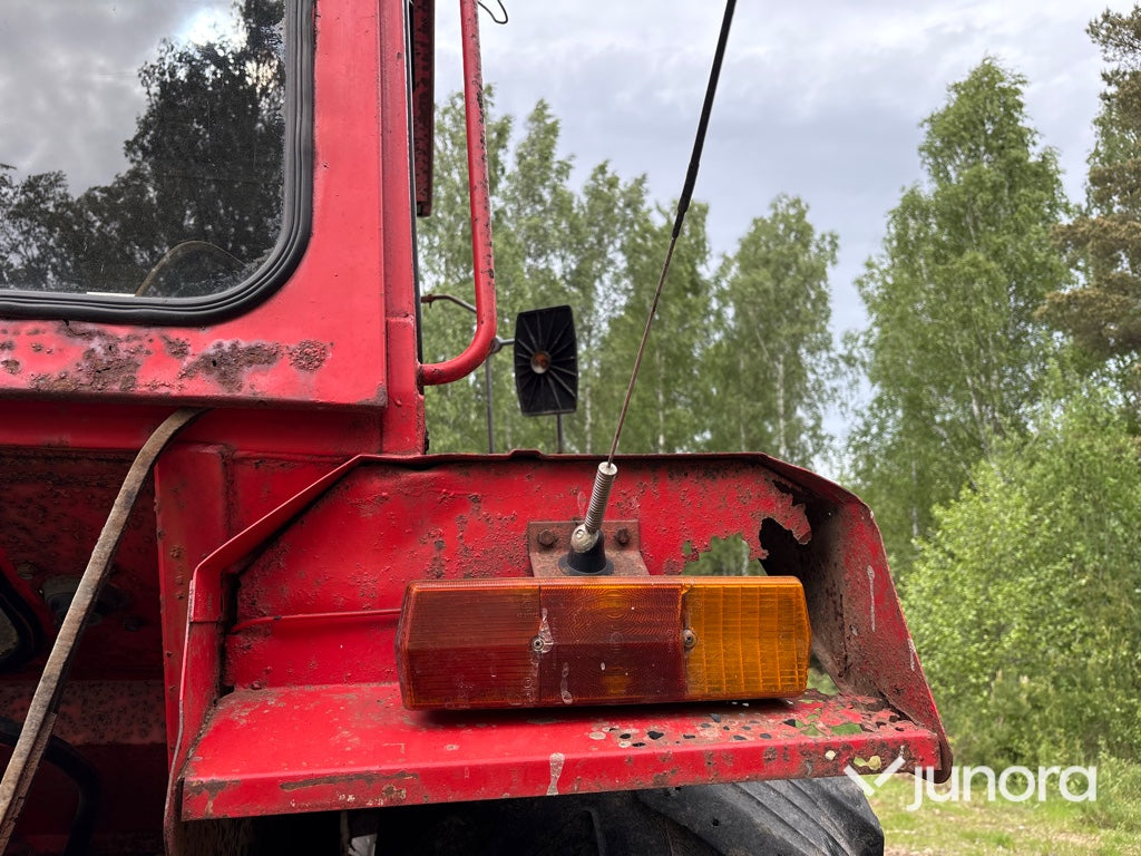 Traktor - Volvo BM, Valmet 2105