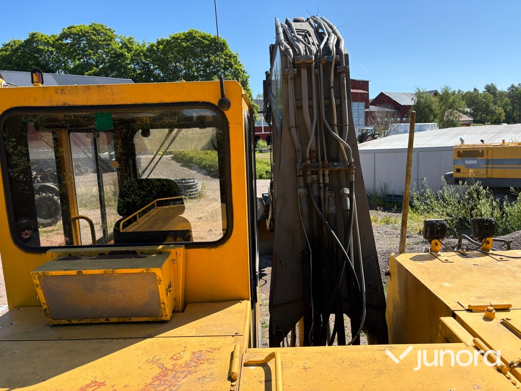 Grävmaskin - Volvo EC200