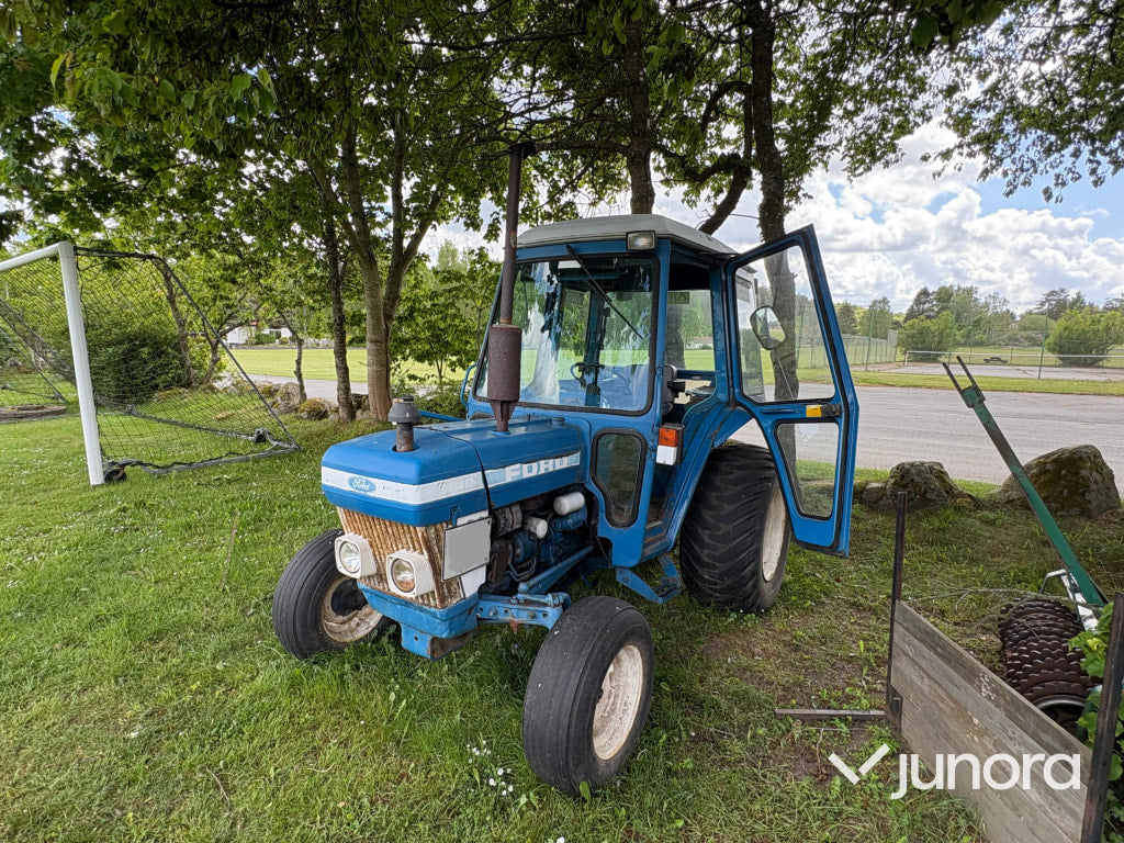 Traktor Ford 3610