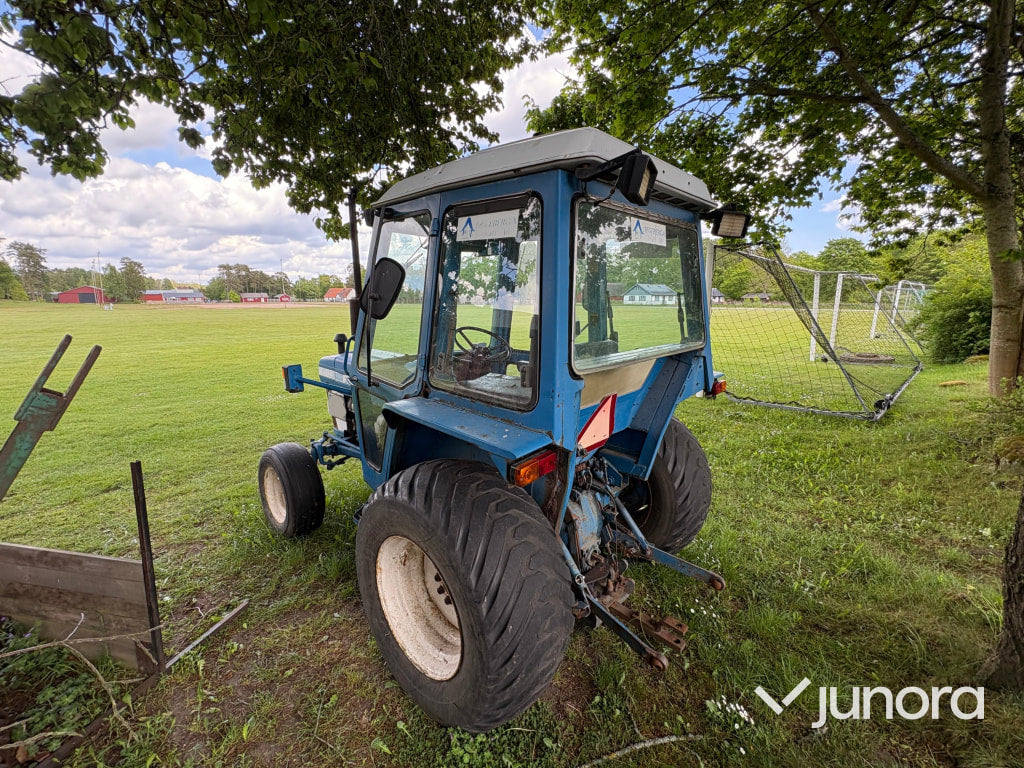 Traktor Ford 3610
