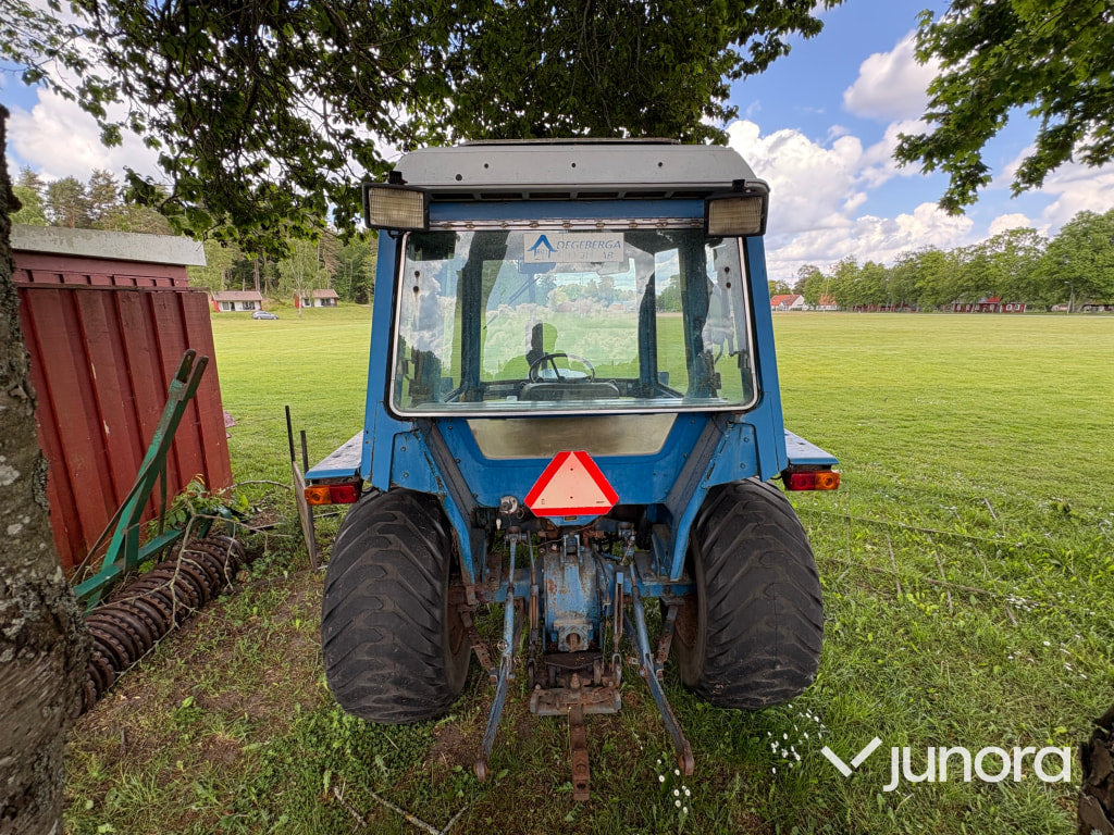 Traktor Ford 3610