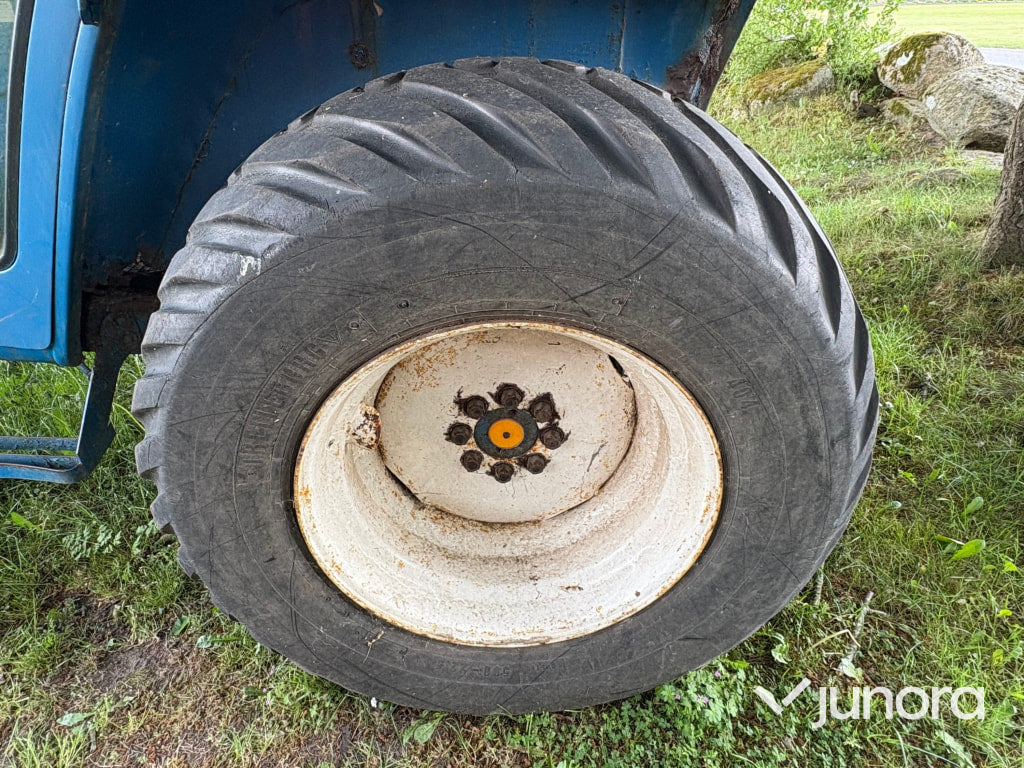 Traktor Ford 3610