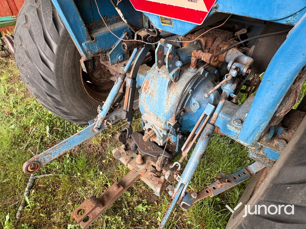 Traktor Ford 3610