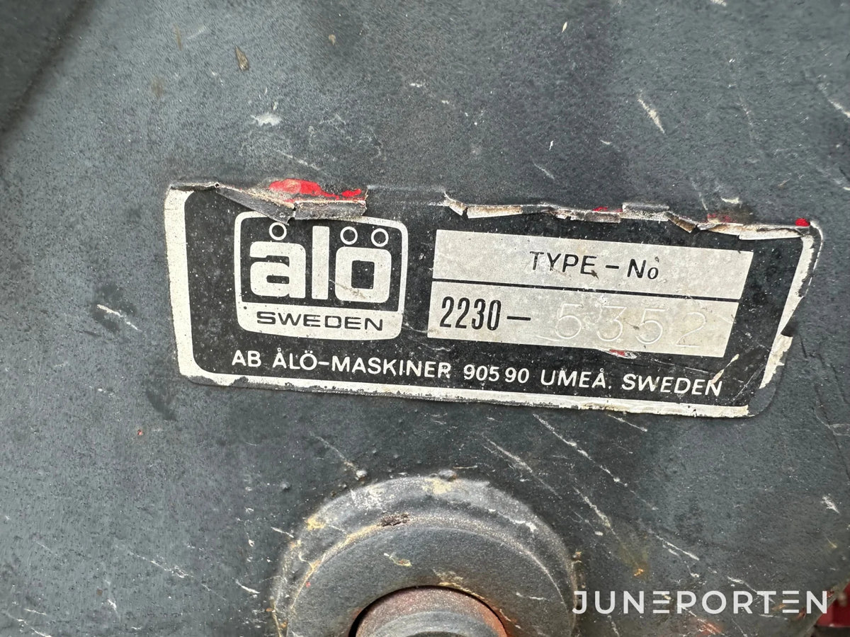 International 484