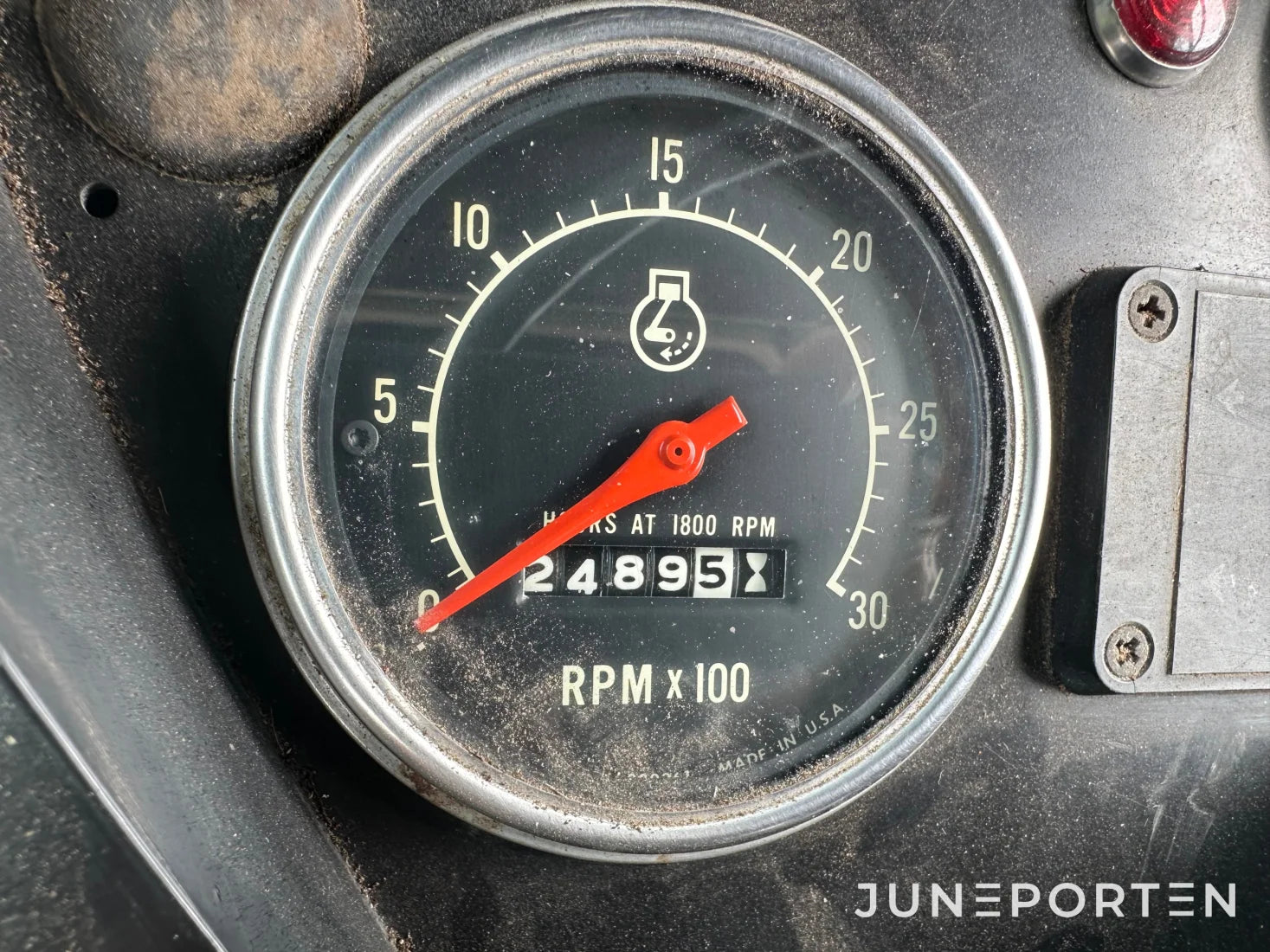 International 484