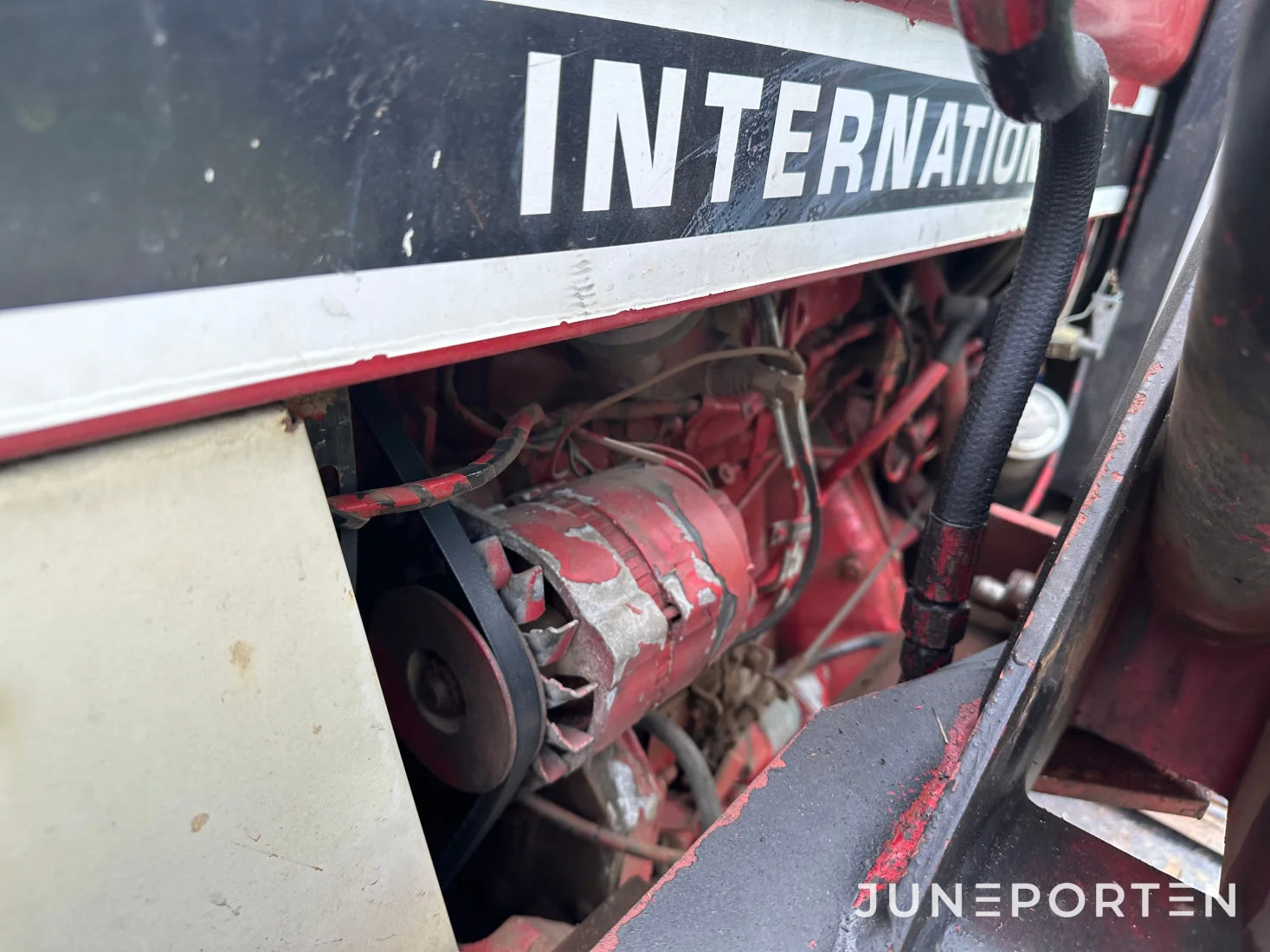 International 484