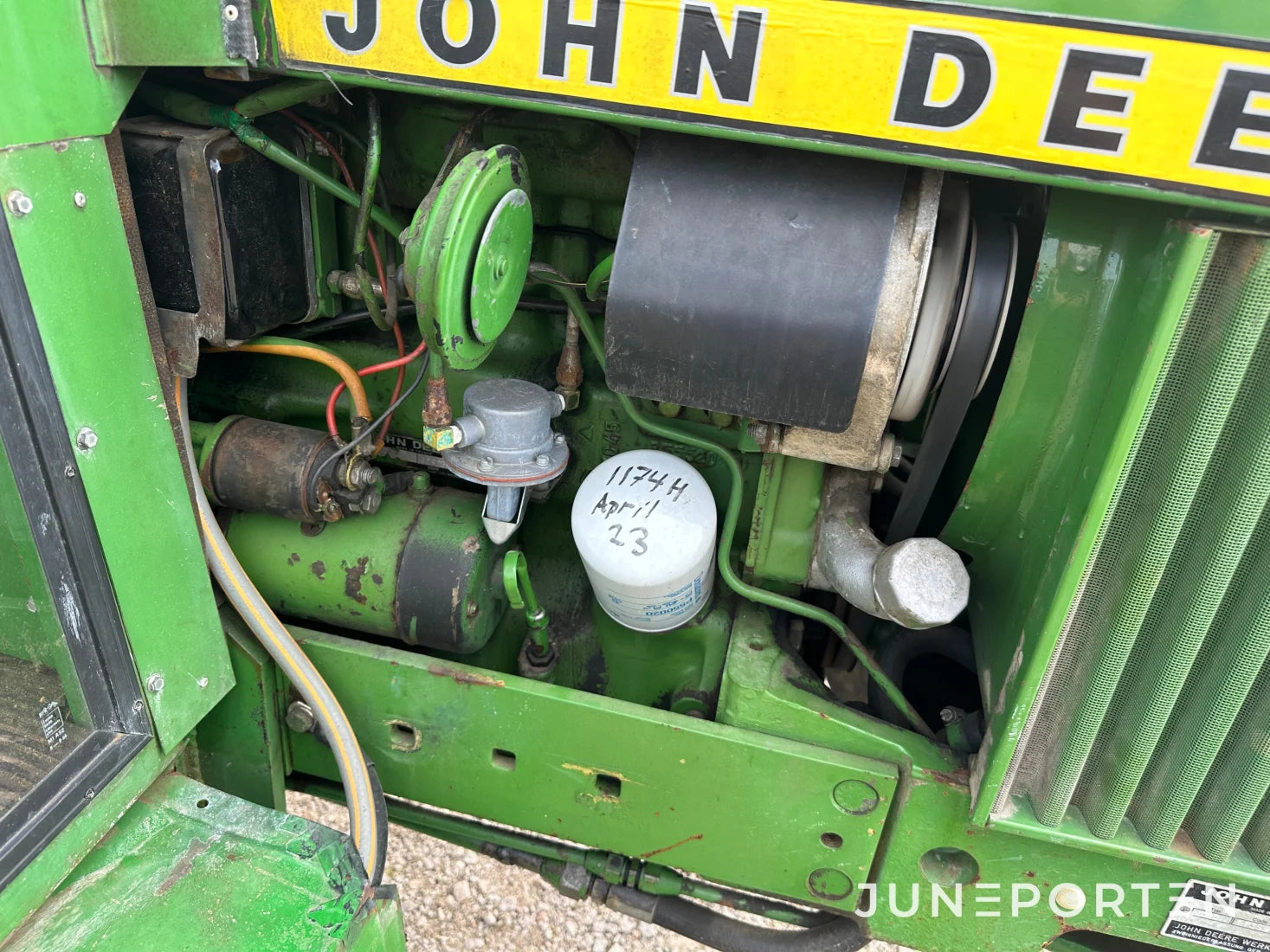 John Deere 1130