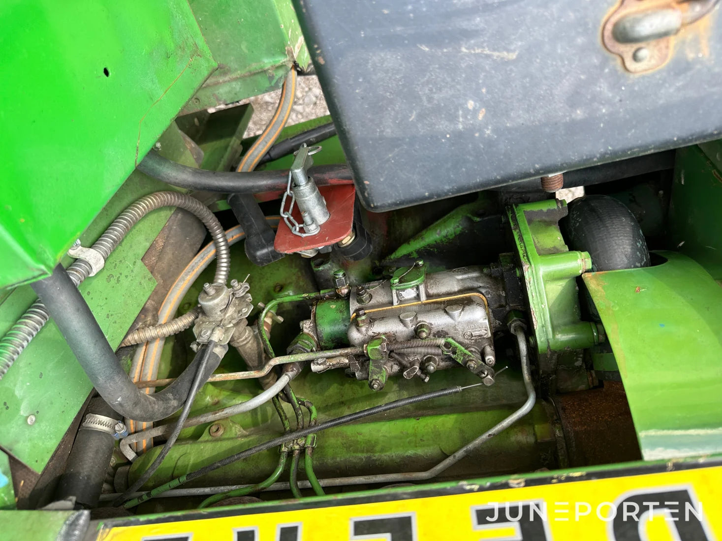 John Deere 1130