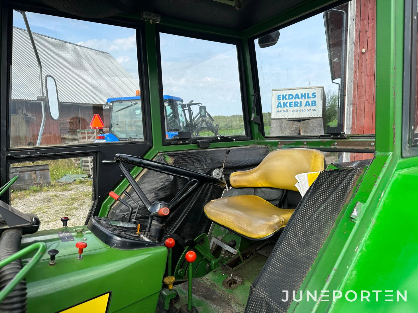 John Deere 1130