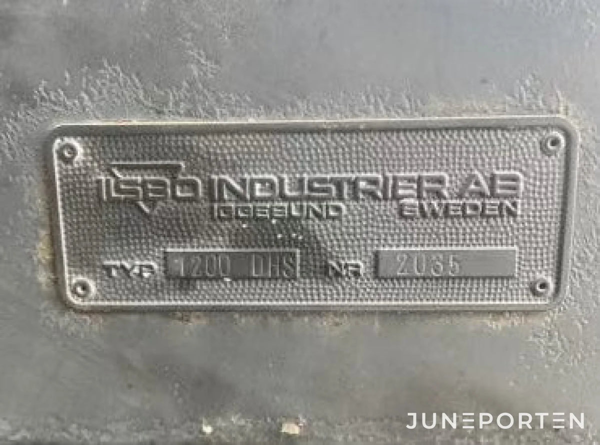 John Deere 2130 med lastare