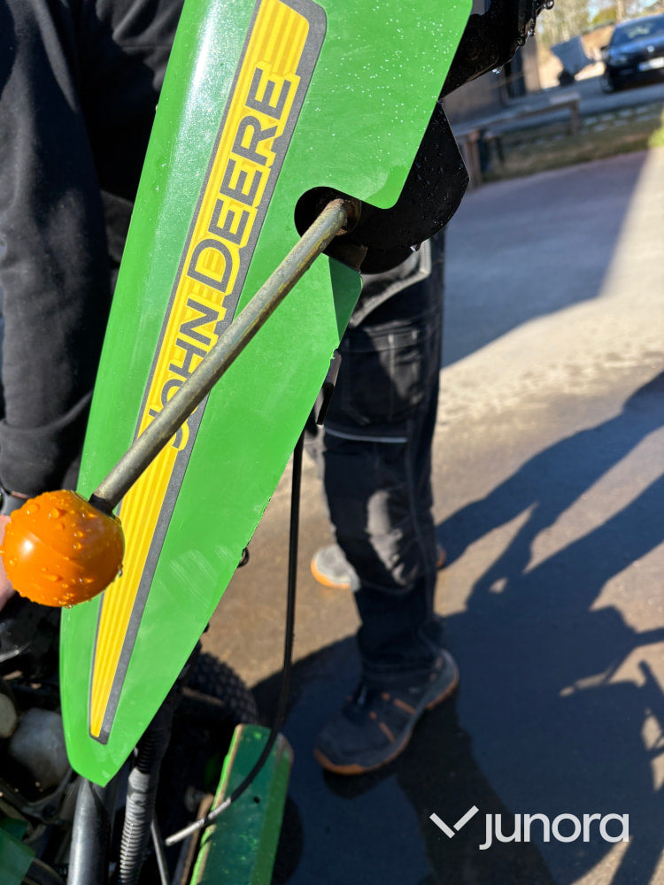 John Deere 220E-Cut Hybrid