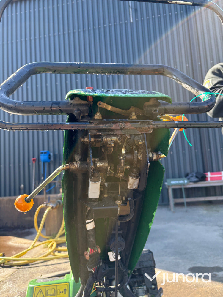 John Deere 220E-Cut Hybrid