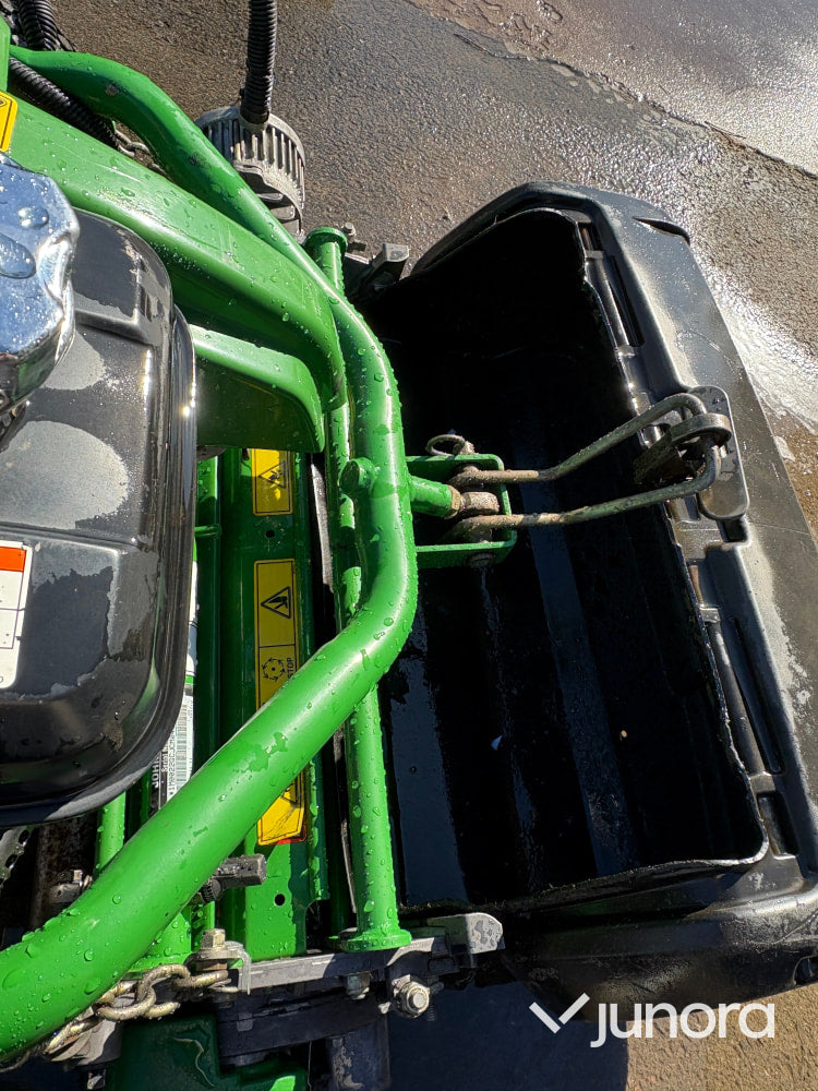 John Deere 220E-Cut Hybrid