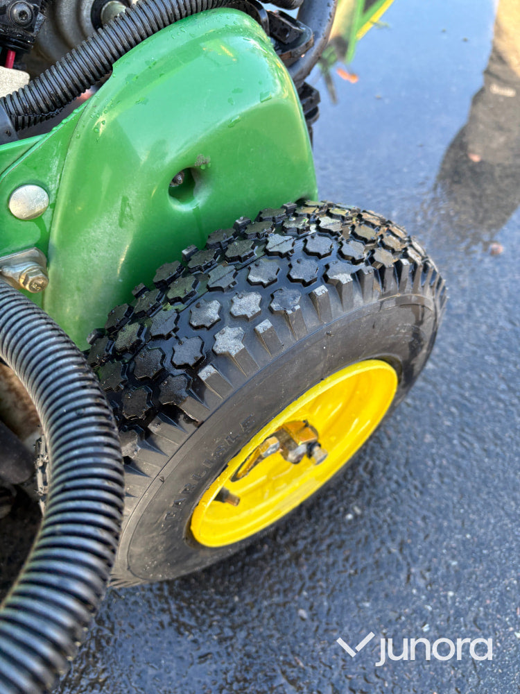 John Deere 220E-Cut Hybrid