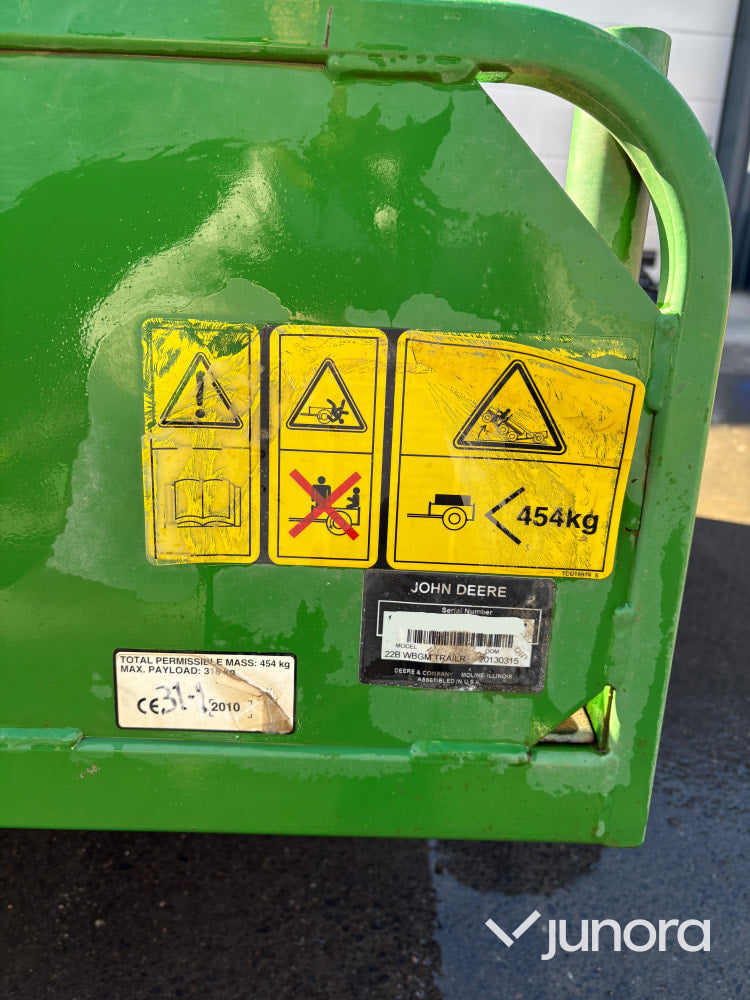 John Deere 220E-Cut Hybrid